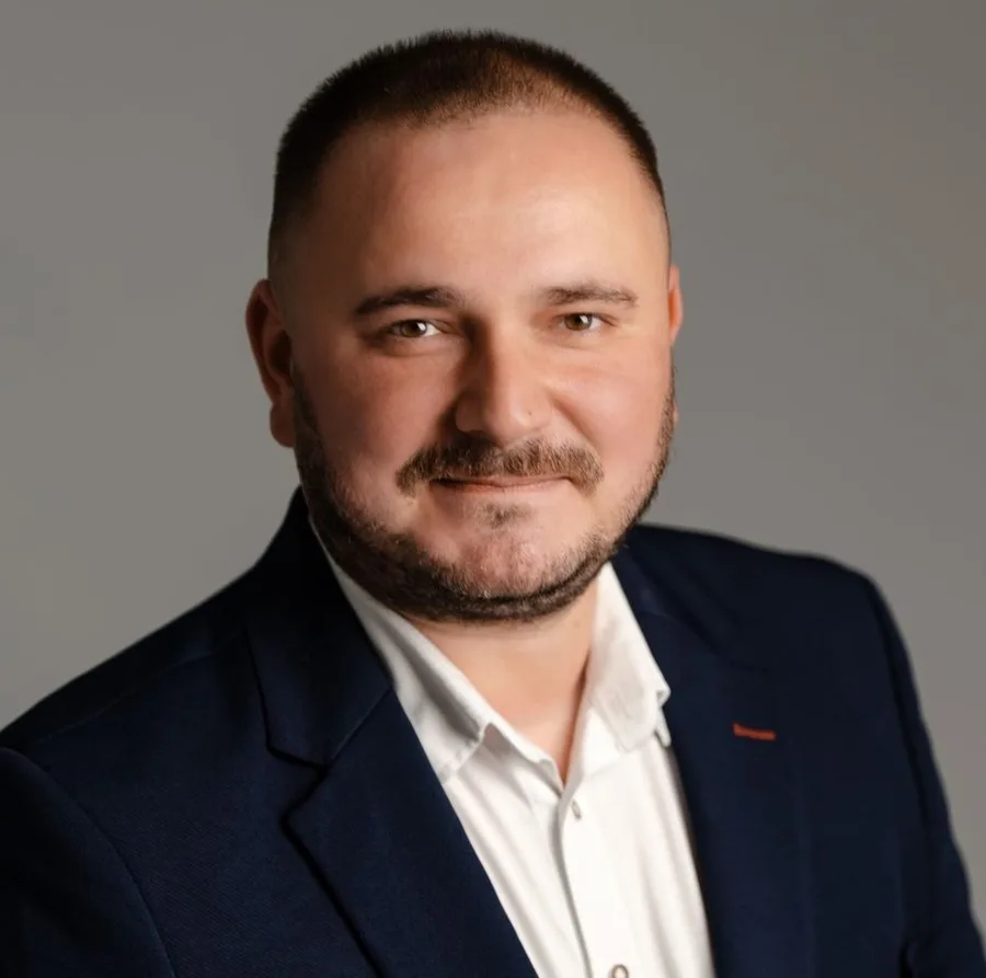 AR Ubezpieczenia